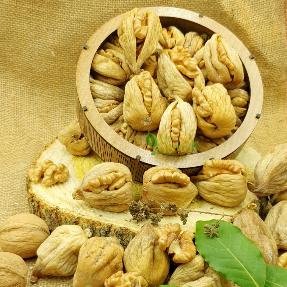 Cevizli İncir Dolması